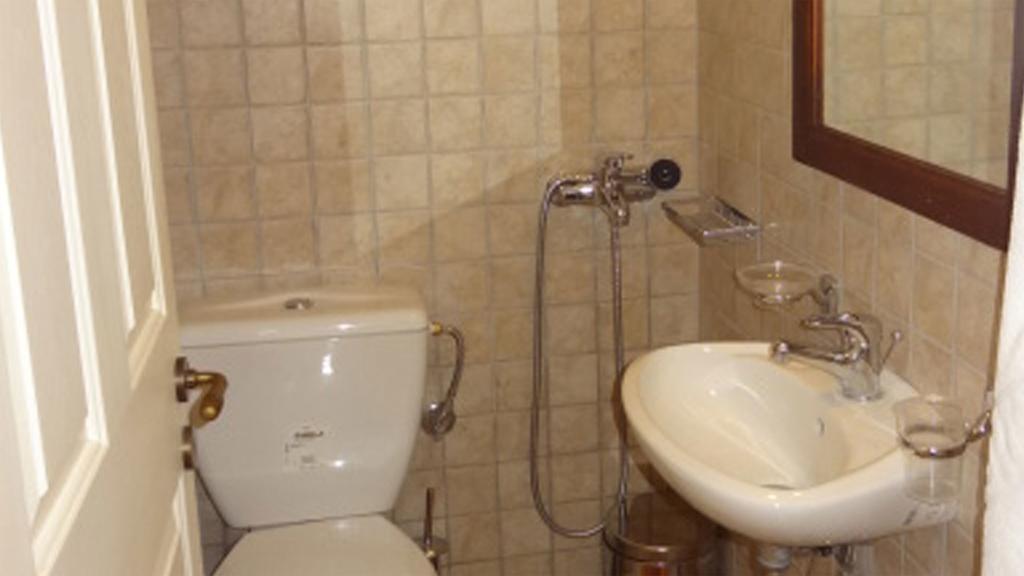 Sterna Apartment Asprogerakata Екстериор снимка